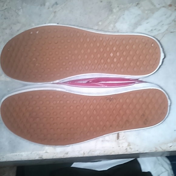 Vans - Picture 6 of 6